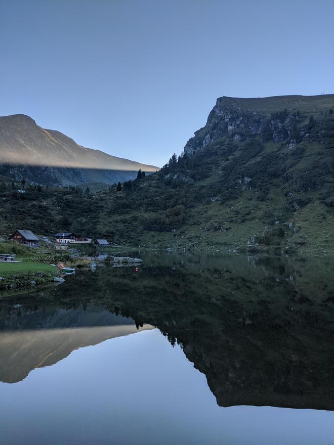 Der Falkertsee - 800m von der Hütte entfernt